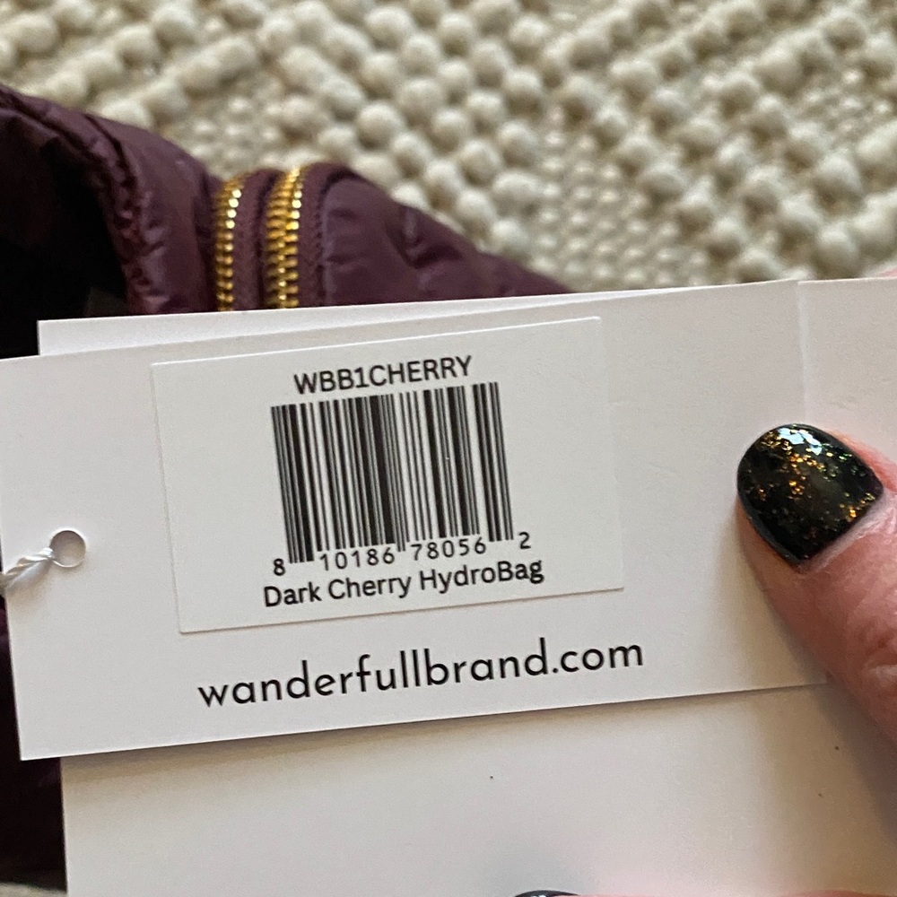 WanderFäll Burgundy Crossbody Bag - Picture 5 of 7